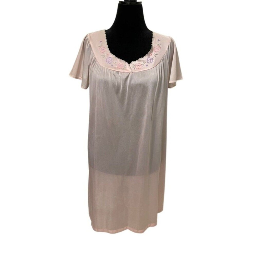 Vintage Simply Basic Pink Nightgown Medium Embroidered Floral Slinky Nylon USA